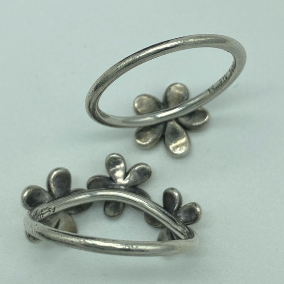 Pandora Stackable Darling Daisies Enamel White Sterling Silver 925 Rings - Picture 8 of 12